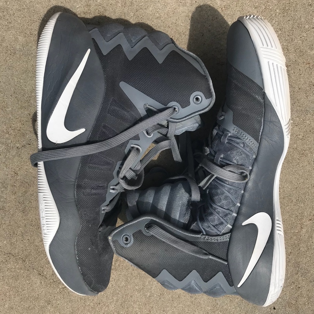 Gray nike hyperdunk